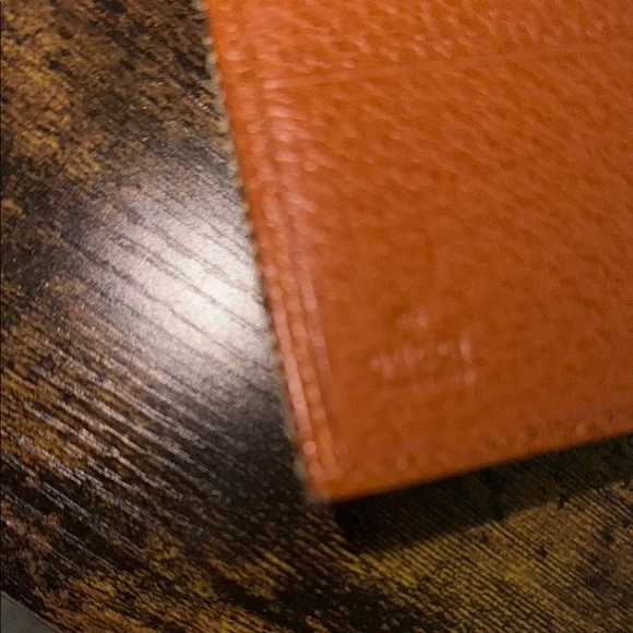 Gucci Beige Monogram Wallet - Picture 3 of 12